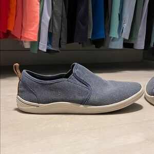 Men’s Blue Clark’s Slip Ons Size 8.5 Excellent Condition